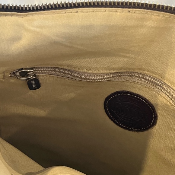 Roots, chocolate brown, genuine leather crossbody purse - Picture 5 of 9